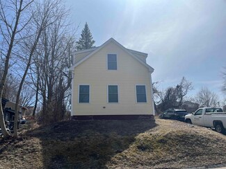 71 Lehner St, Wolfeboro, NH 03894