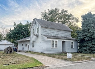 307 E Elm St, Glasco, KS 67445