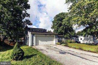 15561 Peach Walker Dr, Bowie, MD 20716