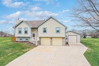 15059 Briarwood Dr, Basehor, KS 66007