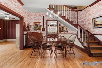 607 S Market St, Scottsboro, AL 35768