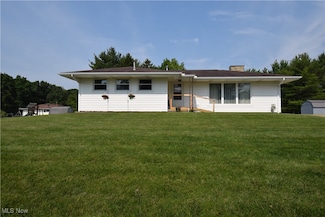 63103 Ridgewood Dr, Cambridge, OH 43725