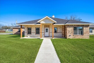 1601 Harper St, Kaufman, TX 75142