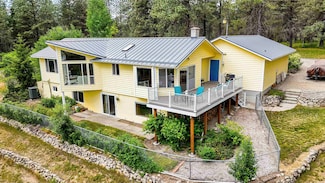 36918 N Valley Rd, Chattaroy, WA 99003