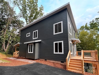 65 Moore Ave, Asheville, NC 28806