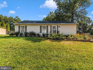 862 S Shore Dr, Glen Burnie, MD 21060