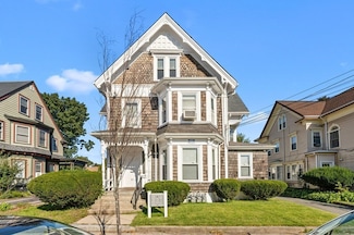 22 Arlington St, Brockton, MA 02301