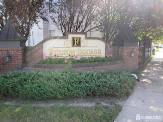 931 Cedar Ct Unit 931, New Brunswick, NJ 08901