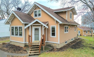 1249 Oak St, Wabasso, MN 56293