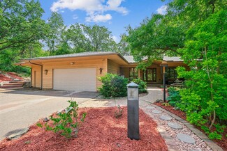 2665 Oriole Ave N, Stillwater, MN 55082