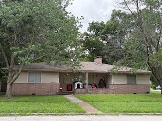 2302 Crawford Ave, Parsons, KS 67357