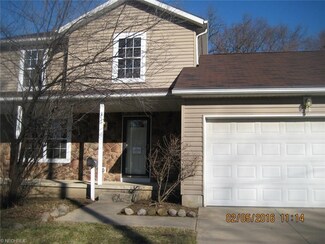 391 Silver St, Akron, OH 44303