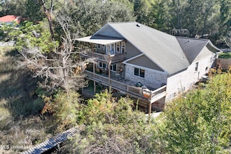 3333 Pine Cir, Ocean Springs, MS 39564