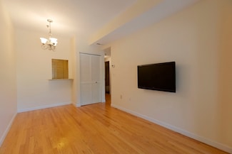 2456 Massachusetts Ave Unit 104, Cambridge, MA 02140