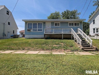 408 S Ash St, Carbondale, IL 62901