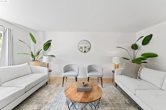 2305 Marlin Ct, Pinole, CA 94564