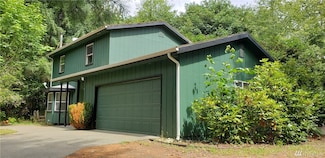 3135 E Grapeview Loop Rd, Grapeview, WA 98546