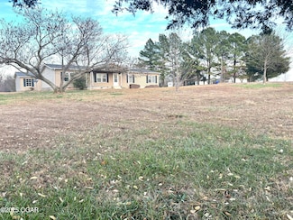 12430 E Nutrition Rd, Nevada, MO 64772