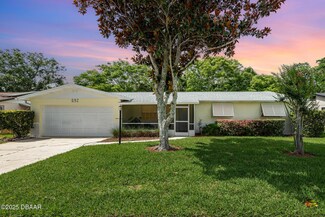 692 Gaslight Dr, South Daytona, FL 32119