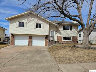 6706 S 108th Terrace, Omaha, NE 68137