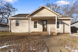 808 S Mills St, Independence, MO 64050