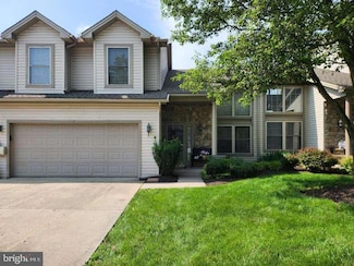 7 Creekview Dr, Middletown, PA 17057