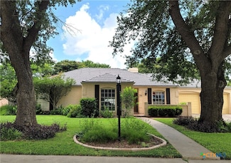 114 Berkshire Ln, Victoria, TX 77904