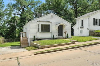 7782 Folk Ave, Saint Louis, MO 63143