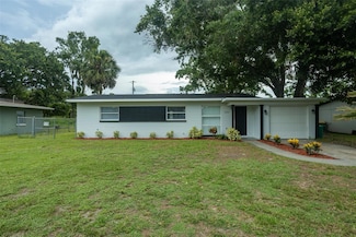 2961 Northland Rd, Mount Dora, FL 32757