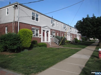 118 Hastings Ave Unit B, Rutherford, NJ 07070