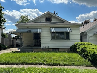 737 Oakleaf Dr, Dayton, OH 45417
