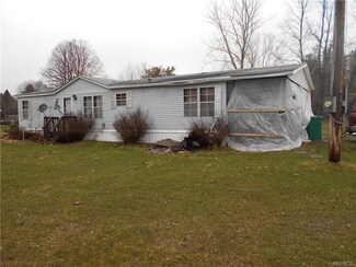 4 Stranburg Ave, Delevan, NY 14042