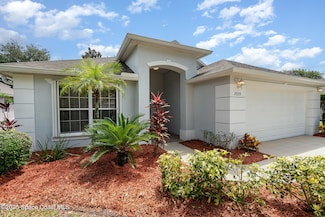 2020 Twelve Oaks Dr SE, Palm Bay, FL 32909
