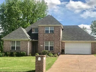 1531 Roane St, Covington, TN 38019