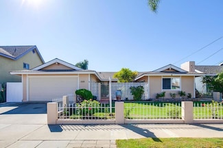 1519 Kurtz St, Oceanside, CA 92054