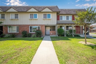 4692 Larwin Ave, Cypress, CA 90630