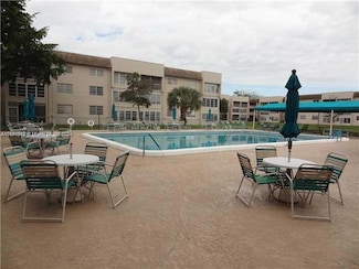 5830 NW 64th Ave Unit 104, Fort Lauderdale, FL 33319