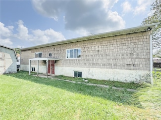 749 Parkway Dr, Harwick, PA 15049