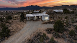 1232 La Luna Ln, Taos, NM 87571