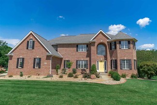 2869 E Prestwick Rd, Winona Lake, IN 46590