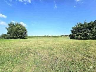 1603 Wyndham Heights Dr, Manhattan, KS 66503