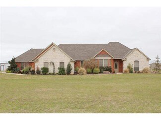 368 SW Quail Springs Dr, Cache, OK 73527