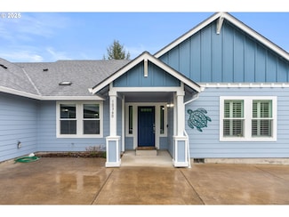 10360 Skyview Rd, Tillamook, OR 97141
