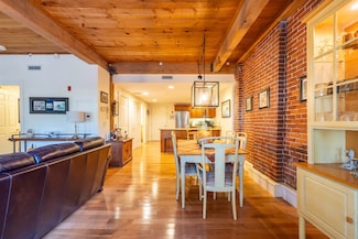 7 Chester Rd Unit 212, Derry, NH 03038