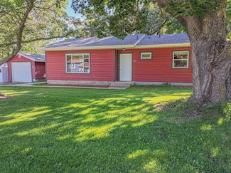 105 Ross Garden NW, Alexandria, MN 56308