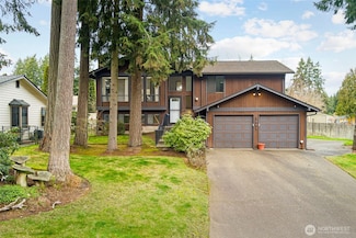 3881 SE Buckingham Dr, Port Orchard, WA 98366
