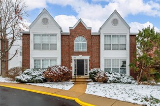 1316 Crossings Ct Unit A, Ballwin, MO 63021