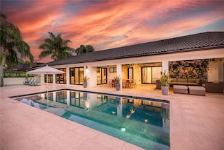 2925 NE 164th St, North Miami Beach, FL 33160