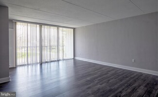 304 Playa Del Sol, Cherry Hill, NJ 08002
