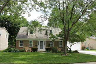 510 Highland Dr, Rossford, OH 43460